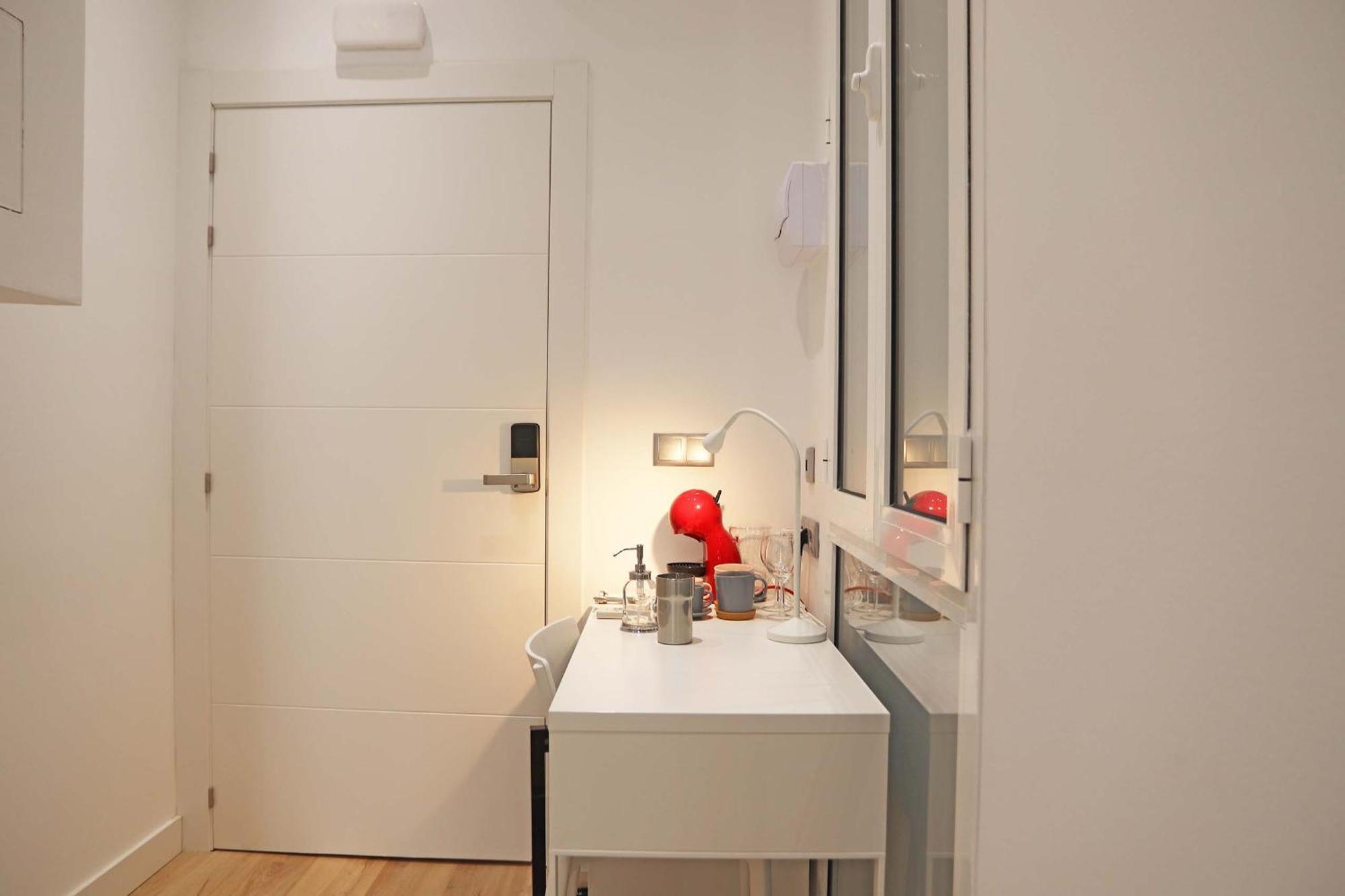 Hostal Gracia บาร์เซโลนา ภายนอก รูปภาพ